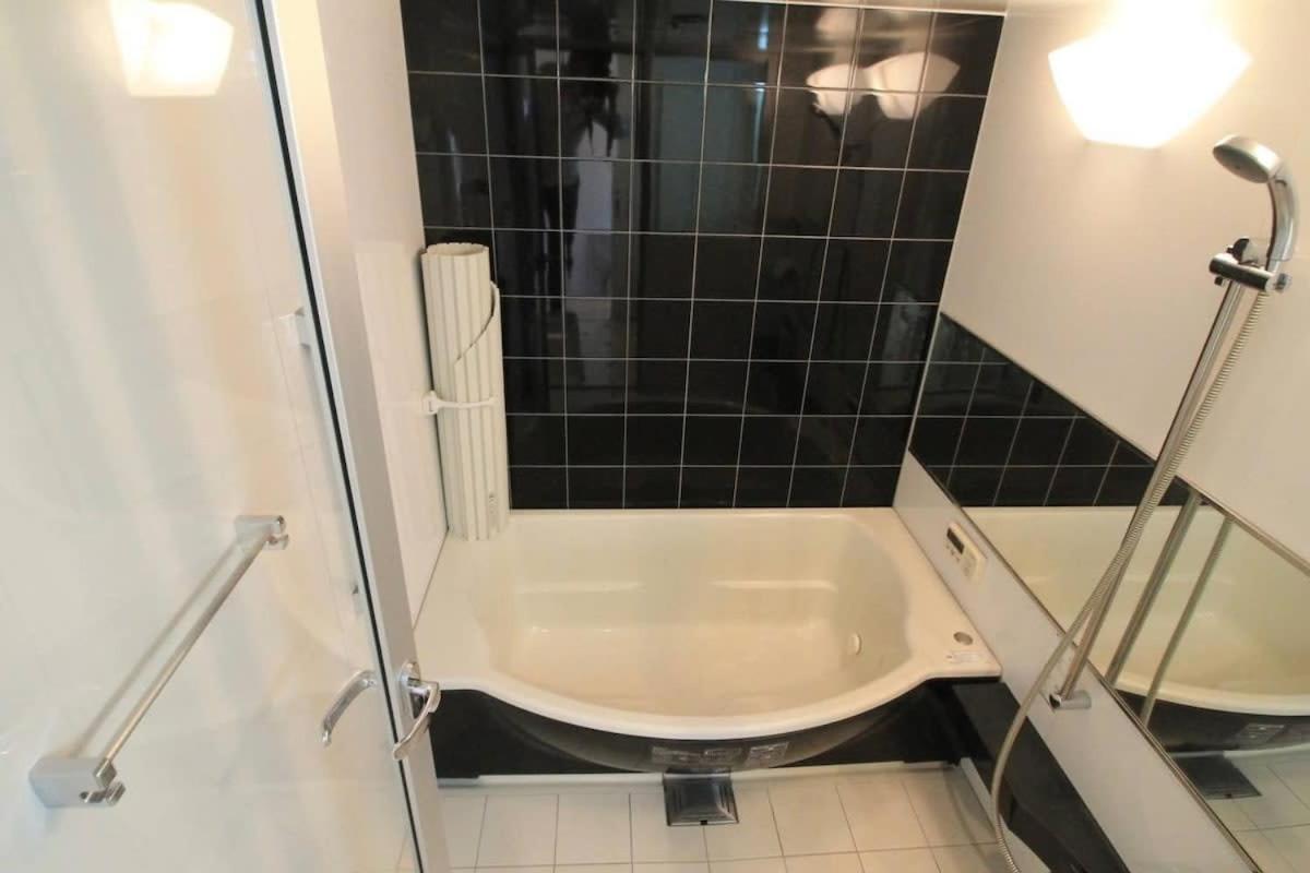 Luxes - 10 Min Hiroshima Station & 2Br Up To 10P Daire Dış mekan fotoğraf